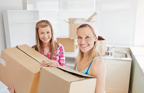 Residential and business moving van support in Westkensington